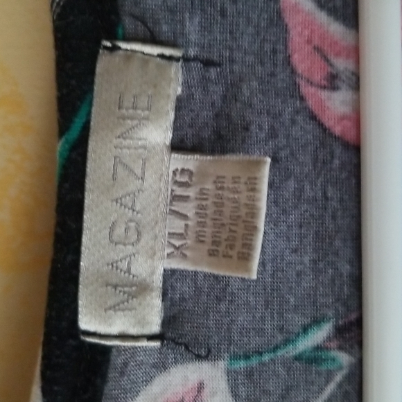 Dress 52 inches long floral - Picture 2 of 3